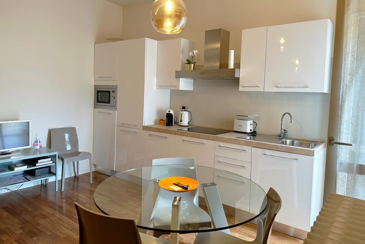La Casa Di Paola E Betti Apartment Alba  Ngoại thất bức ảnh